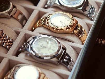 Quels types de montre peut-on mettre dans une boite à montre ?