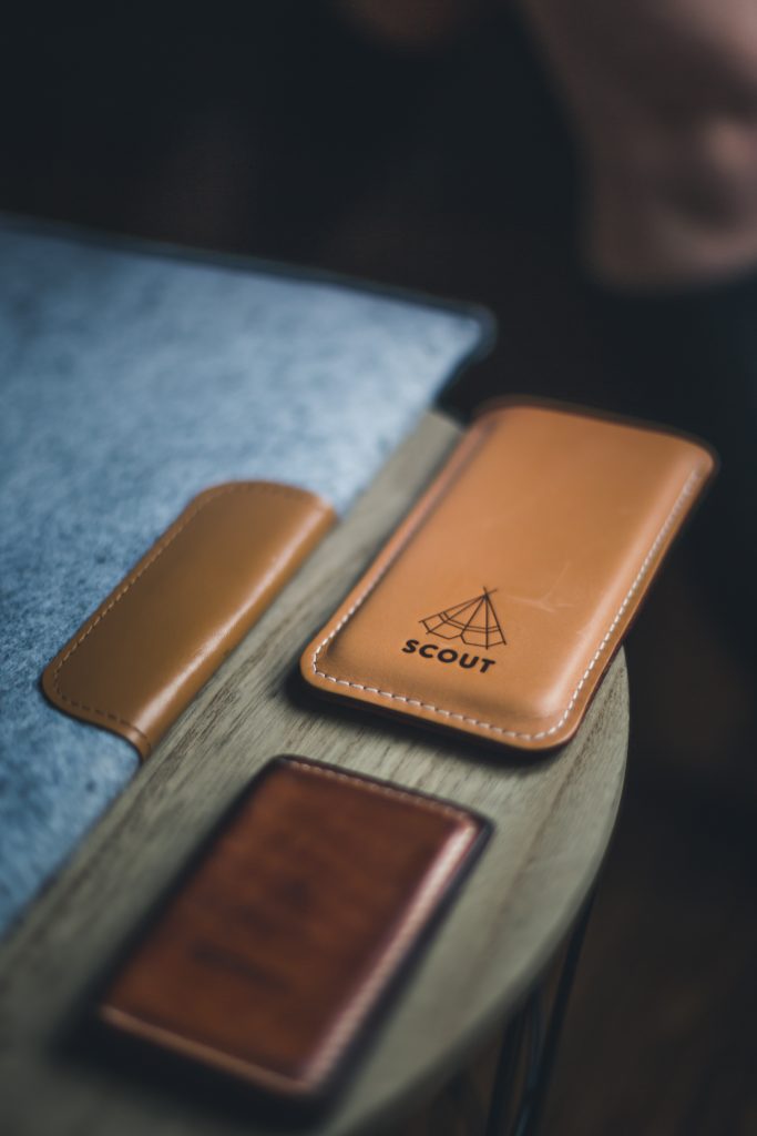 Les ceintures en cuir pour homme : Un choix pratique et élégant pour toutes les occasions