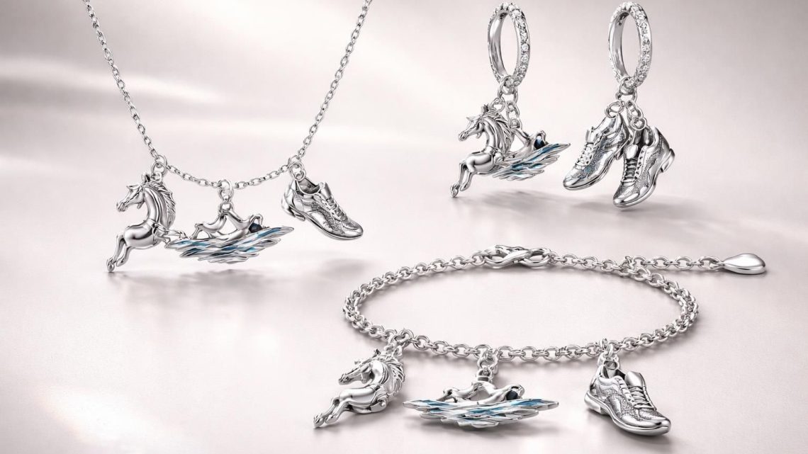Bijoux pour sportifs avec breloques équitation, natation et running en argent sterling élégant